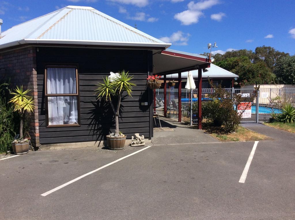 Asure Kapiti Court Motel Paraparaumu Exterior photo